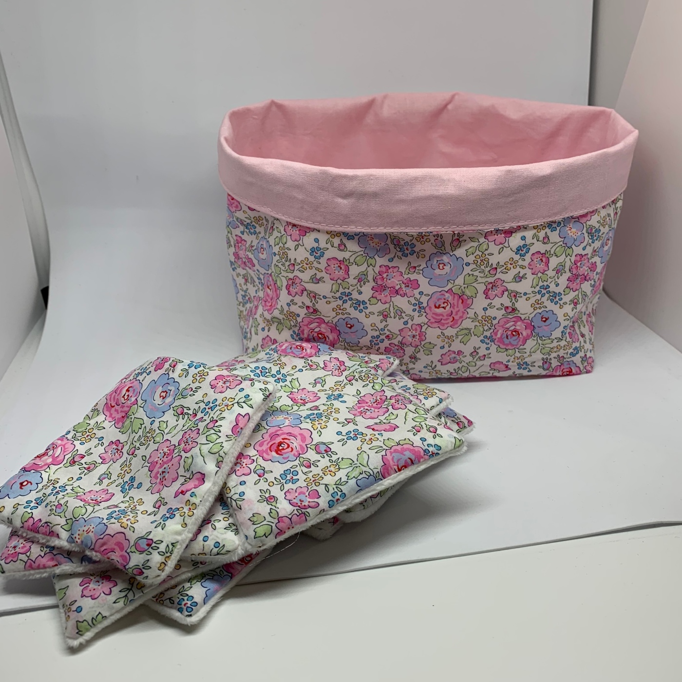 Lingettes lavables pour bébé ou maman et son vide poche